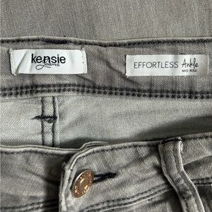 Kensie Effortless Ankle Jeans Grey Mid Rise Slim Leg Stretch Denim - Size 10/30